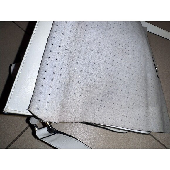 BCBG Maxazria Perforated White Leather Messenger Bag W/Pockets Adjustable Strap - Picture 7 of 12